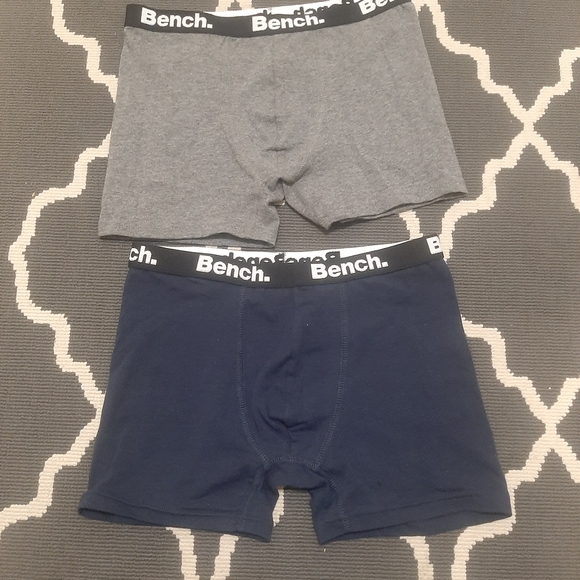 Bench under wear ( 2pc) - Picture 2 of 6